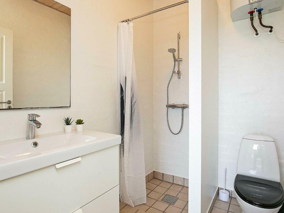 6 Person Holiday Home In Fåborg Exteriér fotografie